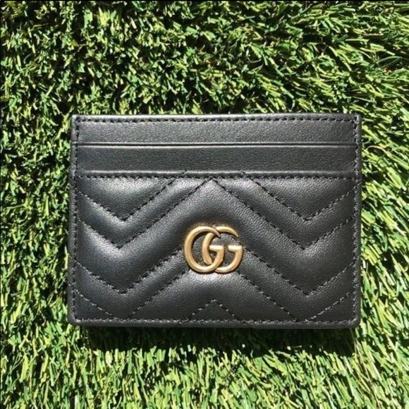 Gucci Handbags - Gucci card holder
